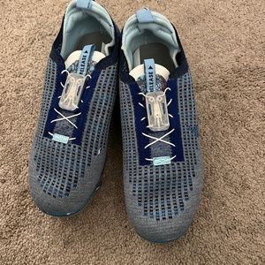 Nike vapor max size 11